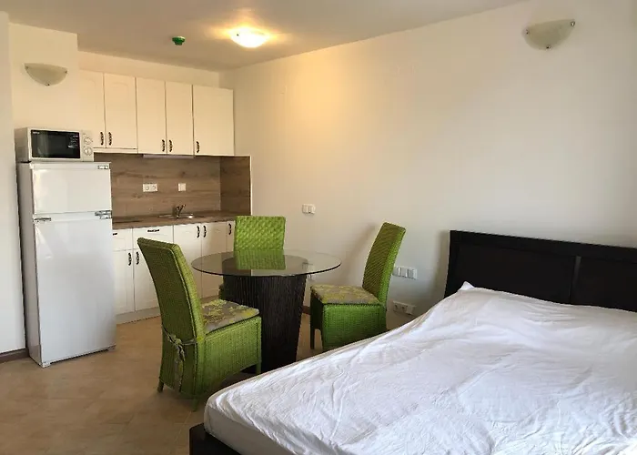 アパート Oasis & Cozy ロゼネッツ