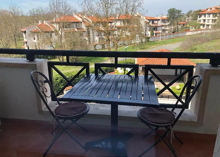 Апартамент Oasis & Cozy *